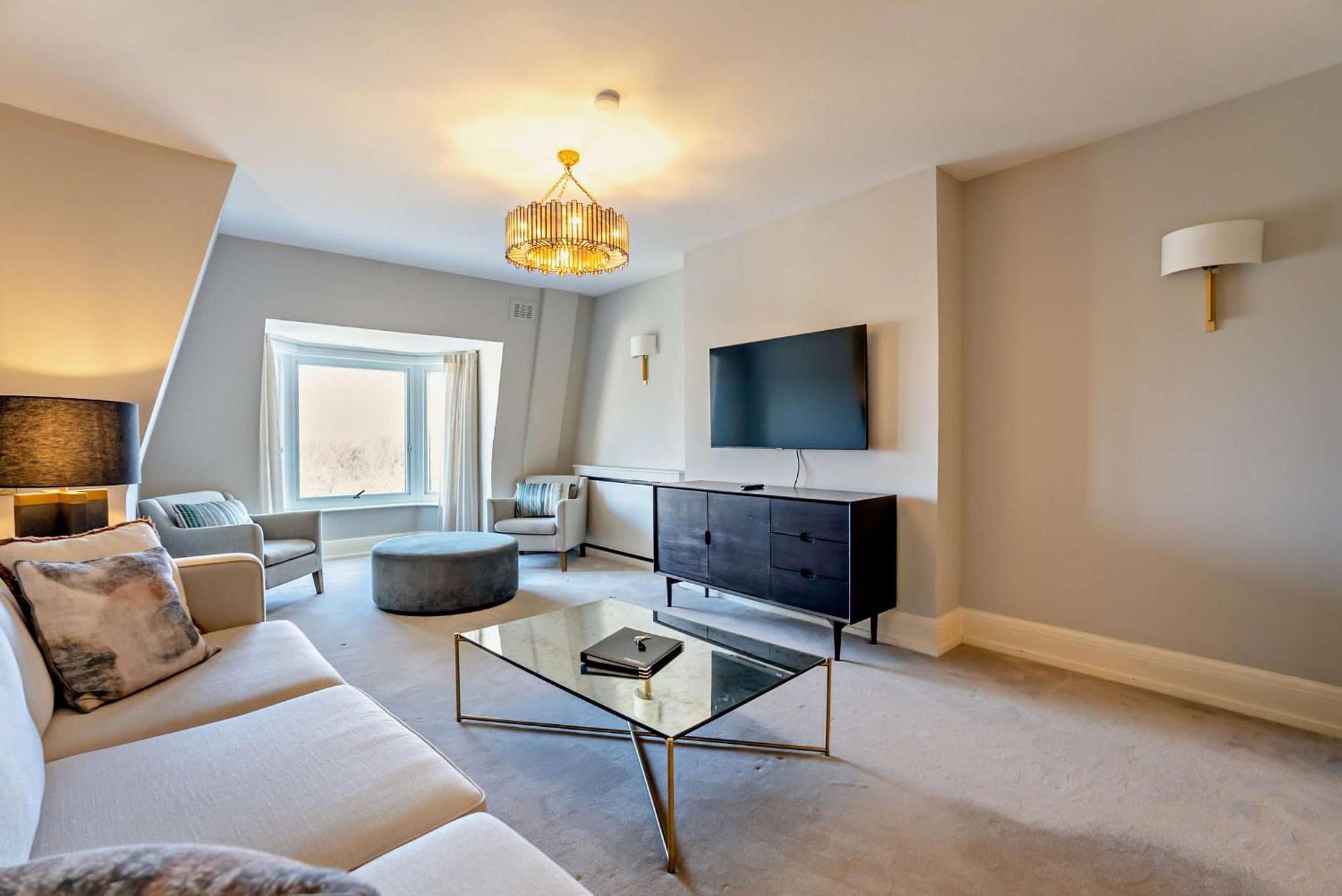 Strathmore Court Apartment London